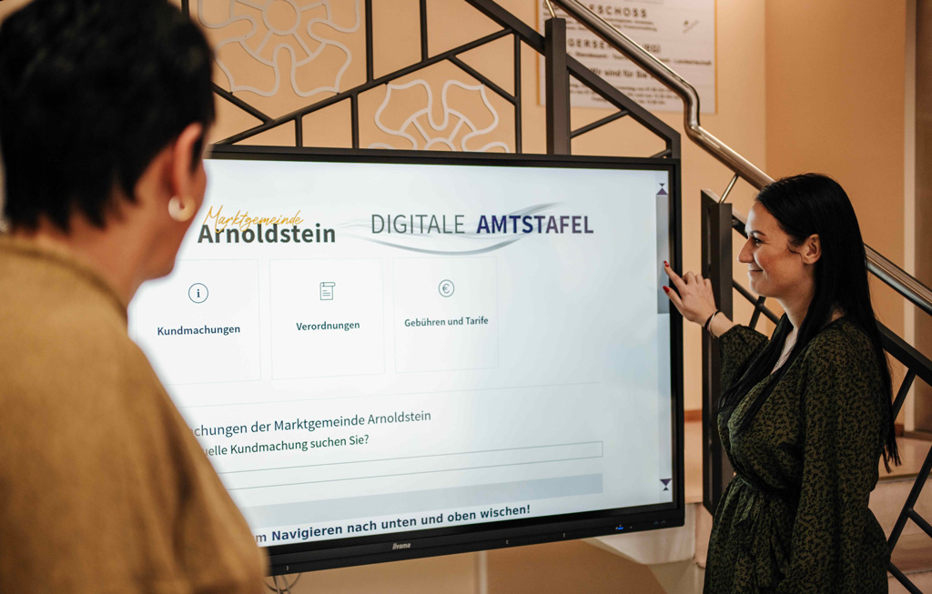 Digitale Amtstafel von Wallerie im Gemeindeamt Arnoldstein