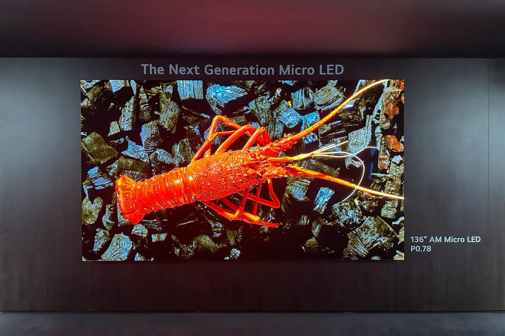 Micro LED Wall mit feinem Pixelraster auf der Messe ISE 2025 in Barcelona