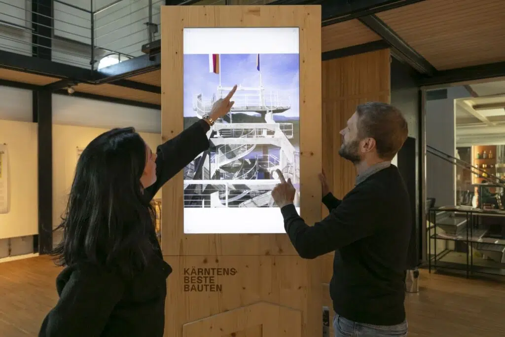 Indoor Stele Touch Screen im Architekturhaus Kärnten © Helga Rader