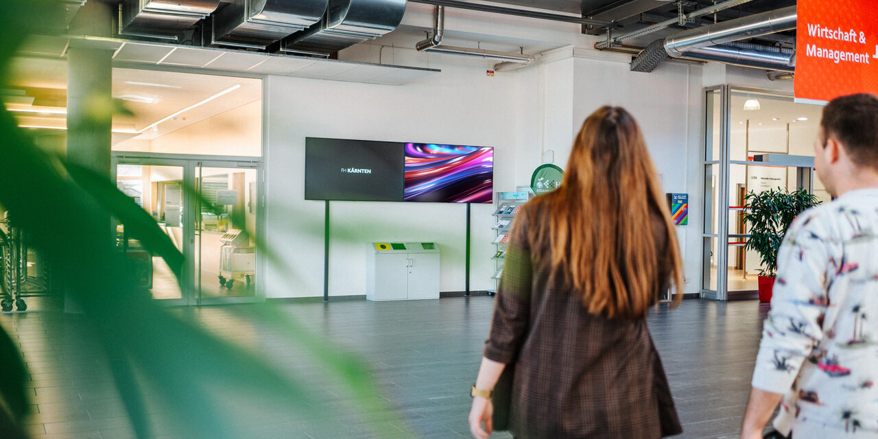 wallerie-digital-signage-fachhochschule-kaernten-mitarbeiter-screen Mitarbeiter Screen im Campus der FH Kärnten in Villach
